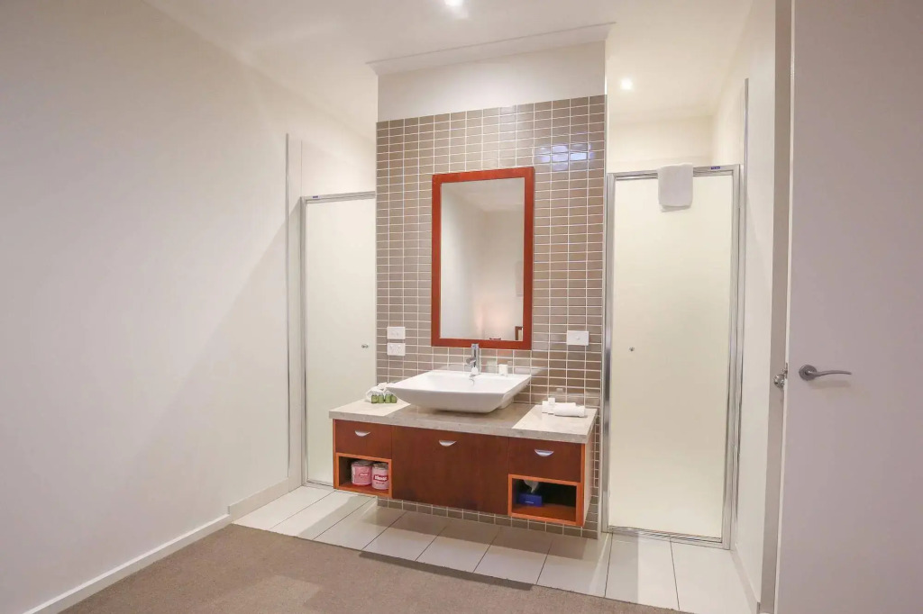 Indulge Apartments - Langtree