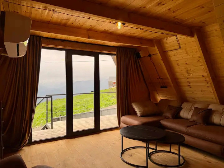 Отель Kapo Cottages in Racha