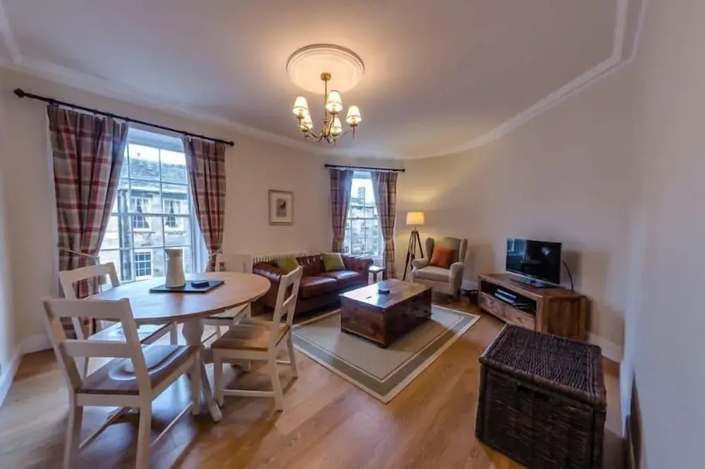 JOIVY Luxury New Town Apartment