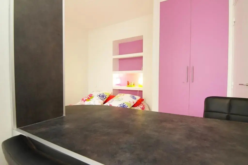 Studio Montonnerre avec terrasse proche Necker et Montparnasse