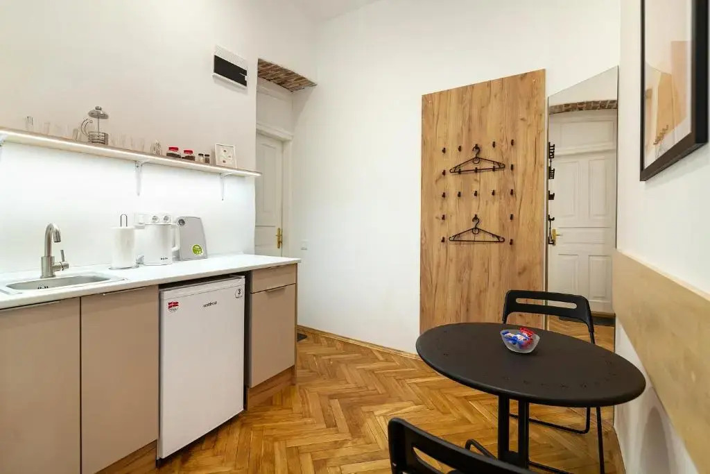 Check-in Apartments