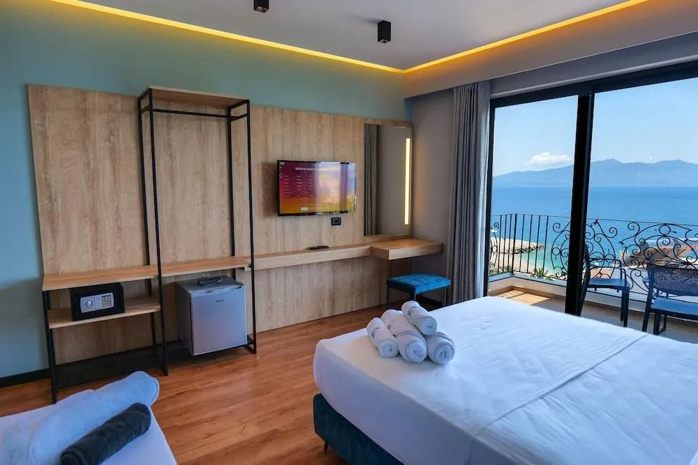 Seawave Hotel