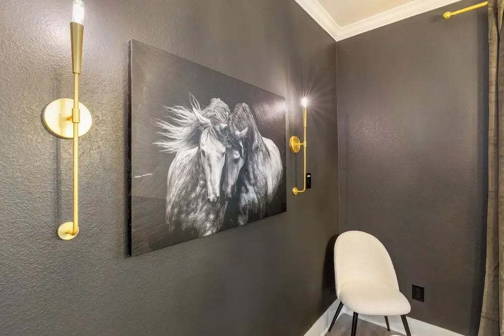 Modern 4BR Ensuite Townhome Near Texas A&M