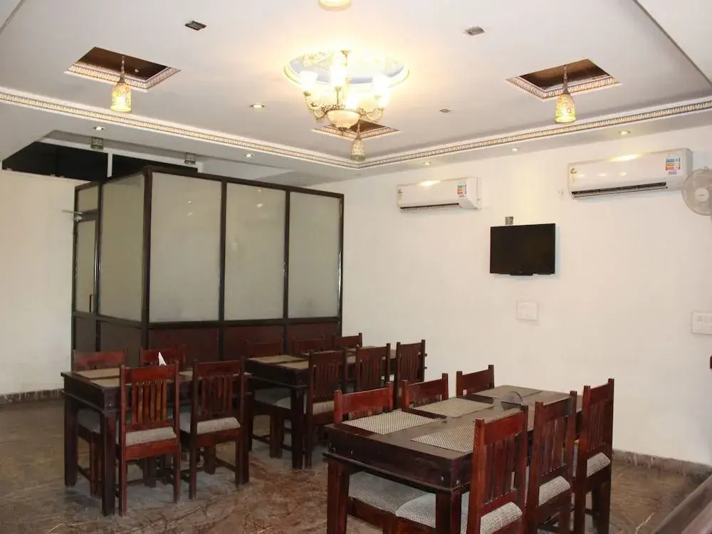 Hotel Surya Garh