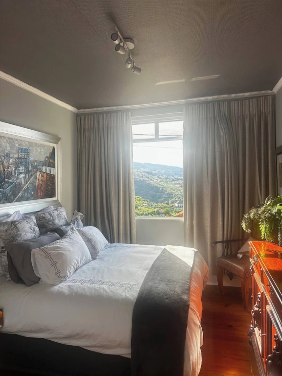 Miguel's Seaview Corner