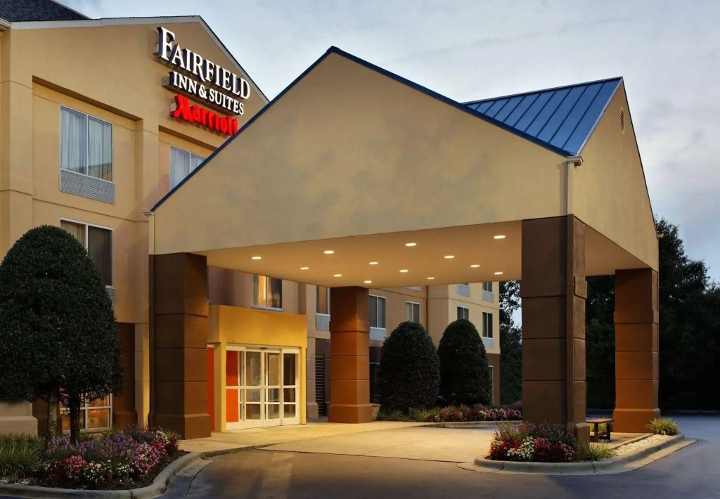 Fairfield Inn & Suites Charlotte Arrowood