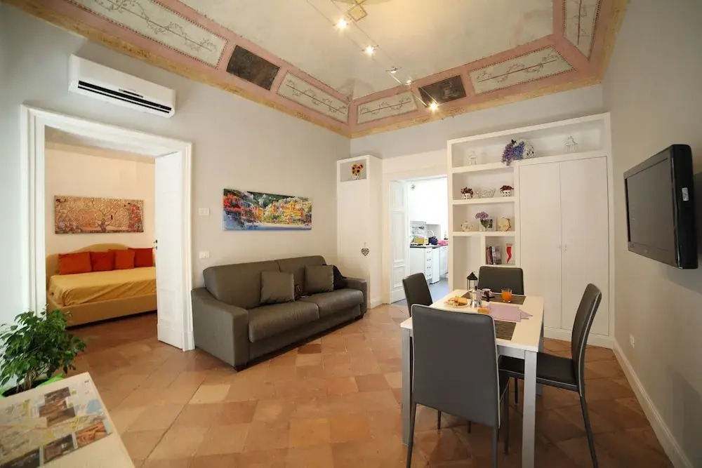 Casa Megara