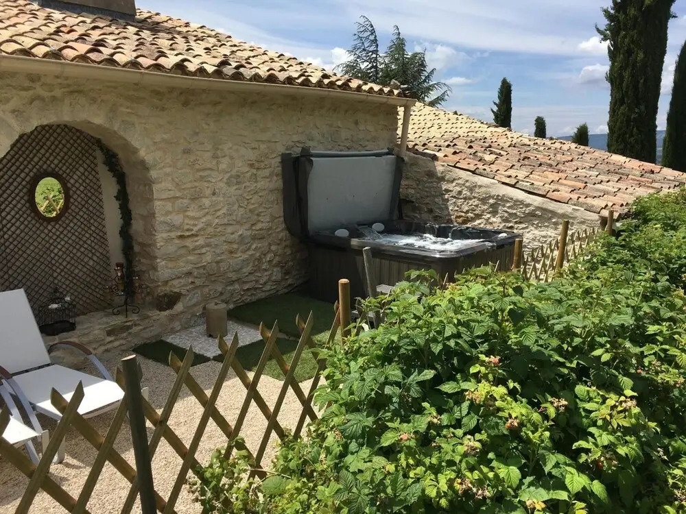 Domaine La Lauren avec piscine chauffée et jacuzzi