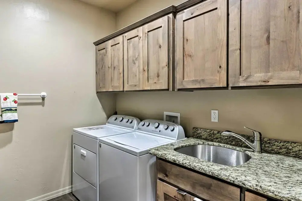 Pinetop Lakes Country Club Home: Resort Amenities