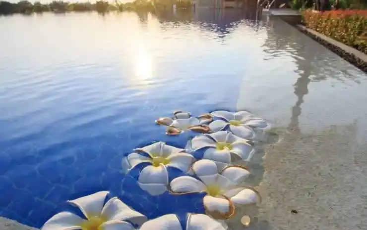 Baan Rim Talay