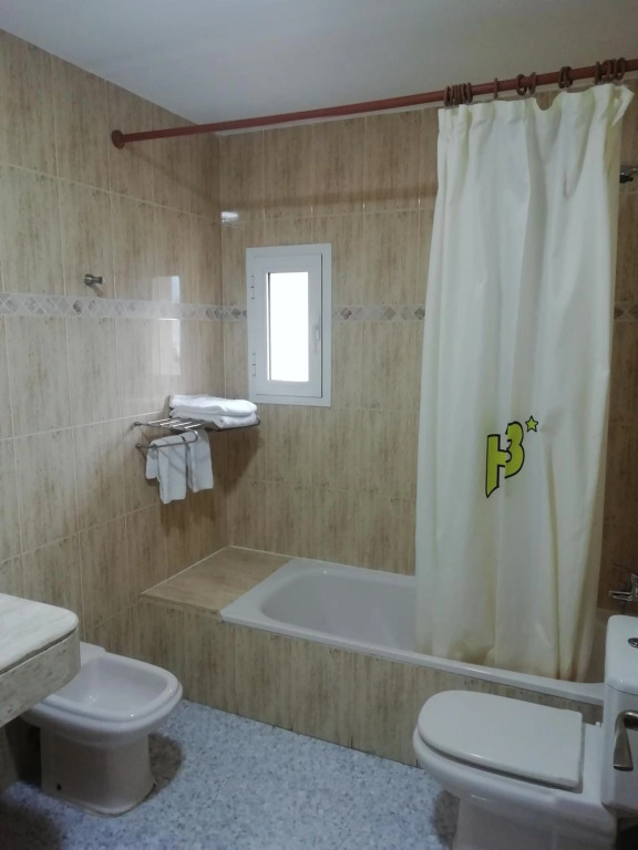 Bayo Lirola Hotel Balisa