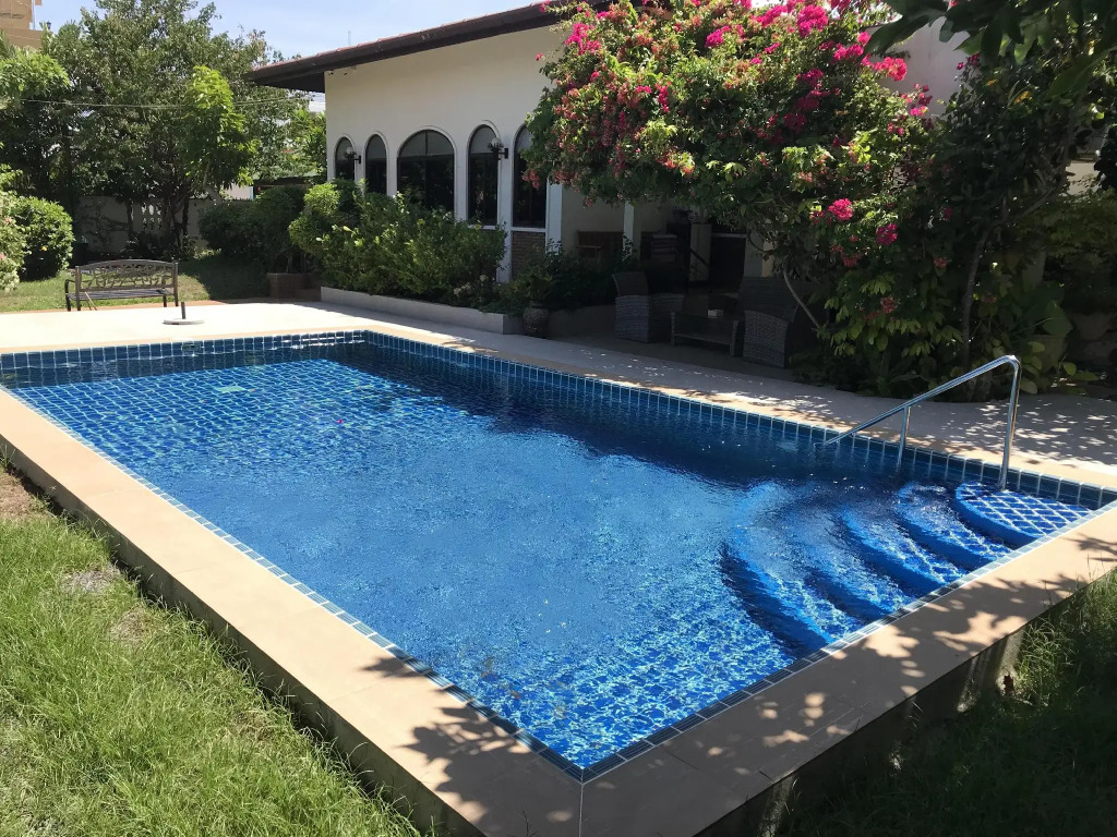 Pat & Tim House