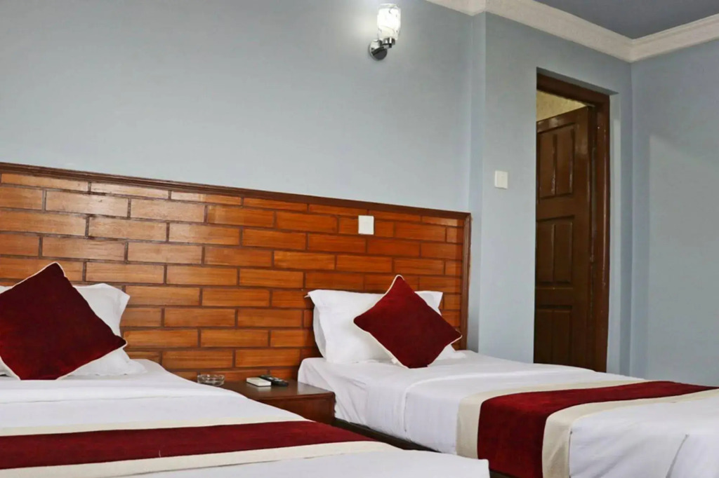 OYO 374 Hotel Holiday Taj (p) Ltd