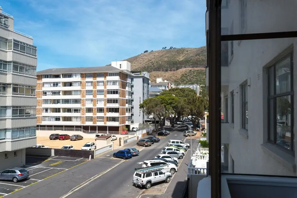 Knightsbridge 202 Sea Point