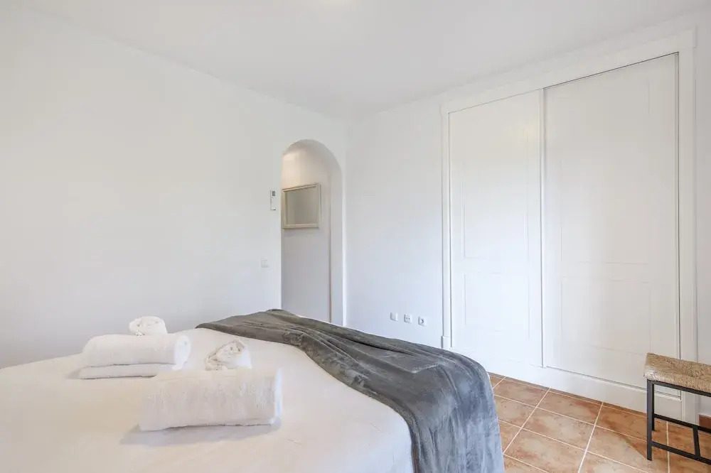 Golfside Apartment for 6 Guests