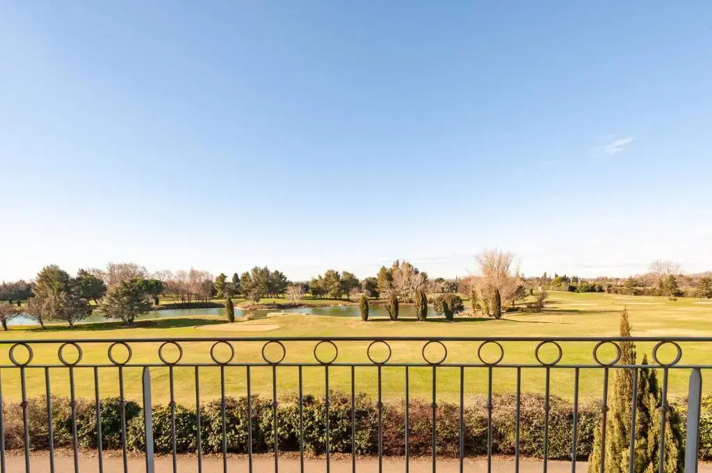 Residhotel Golf Grand Avignon