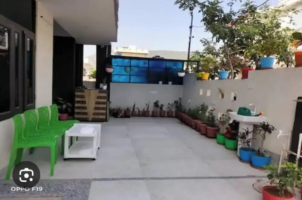 Uphar Homestay - Hotel & Restaurant