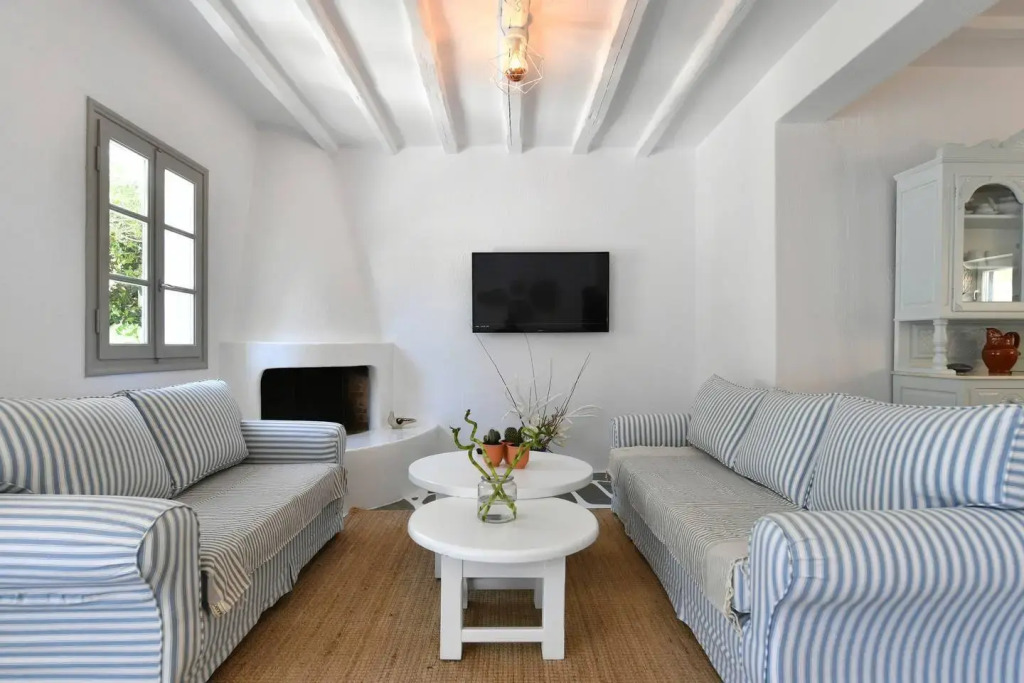 Santa Flora 3 Bedroom House â Parikiaâs Edge