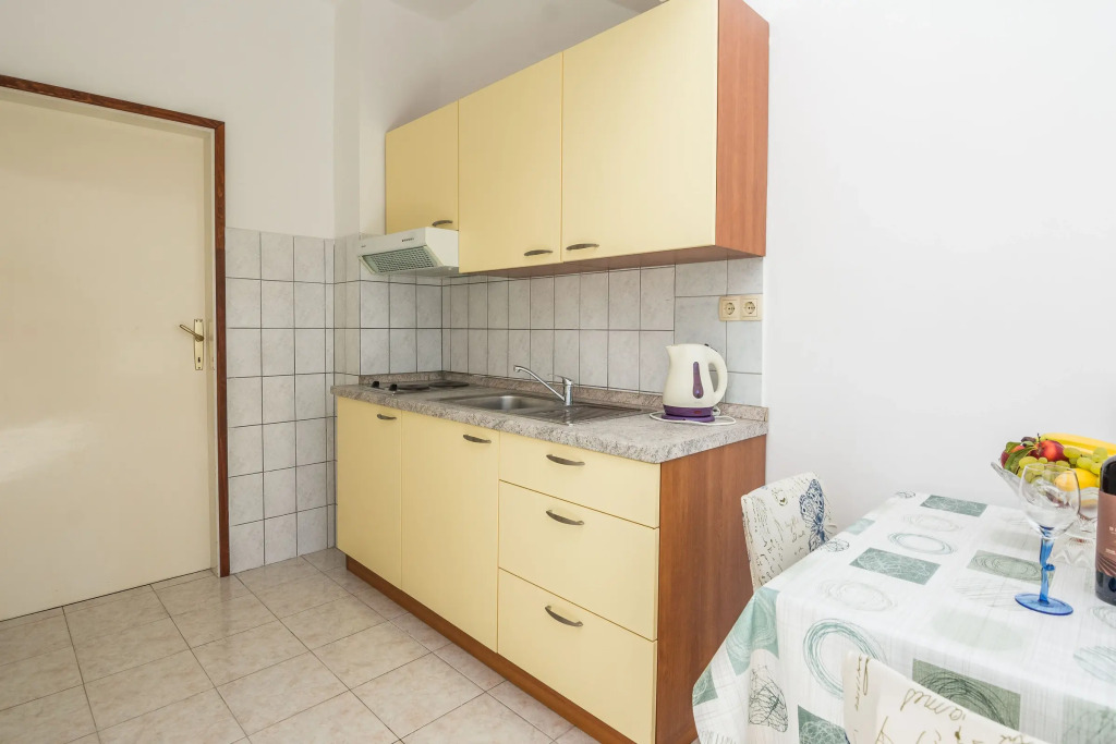 Apartment Basic 2