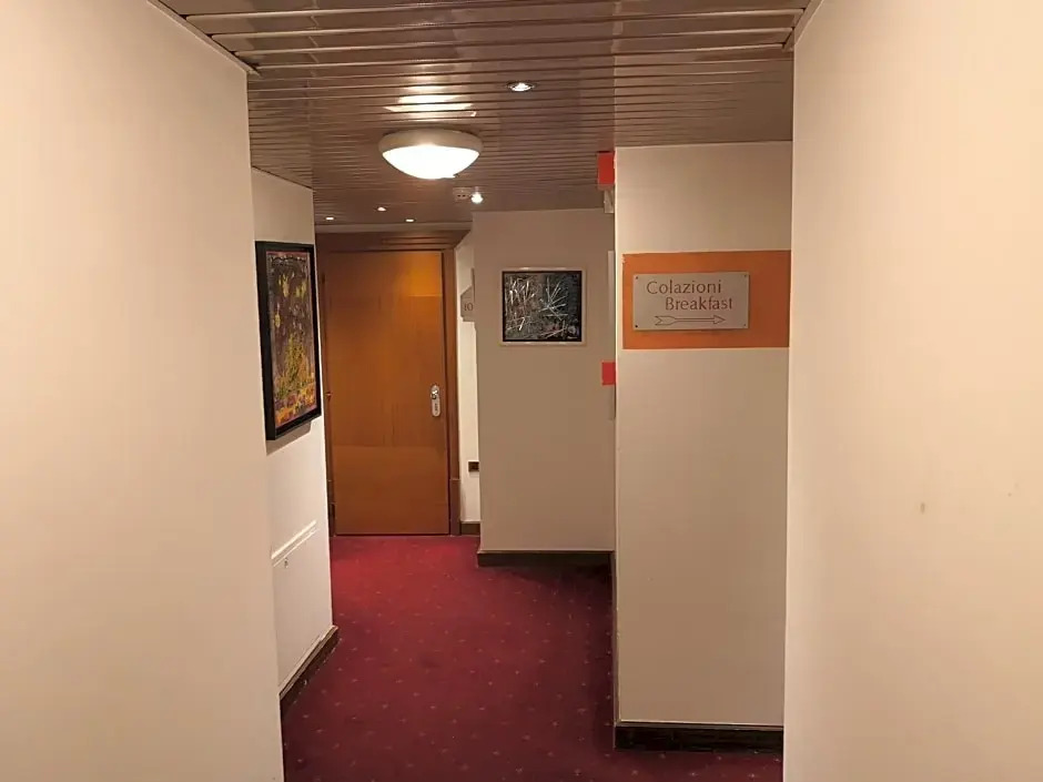 HR Hotel