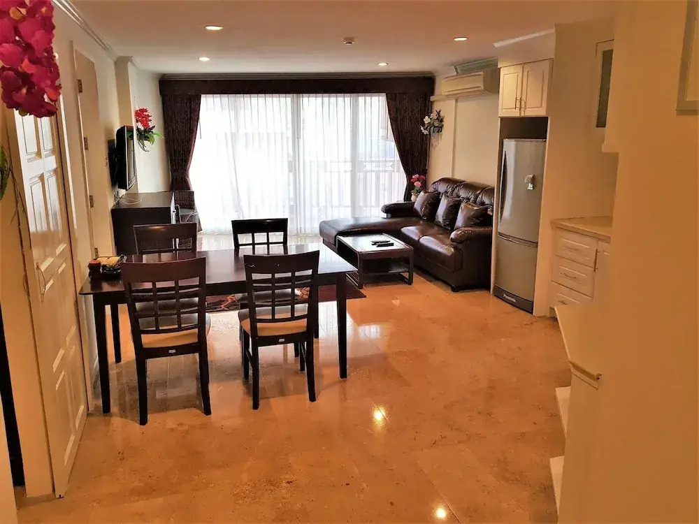 Sea View 2 bed Condo Pattaya
