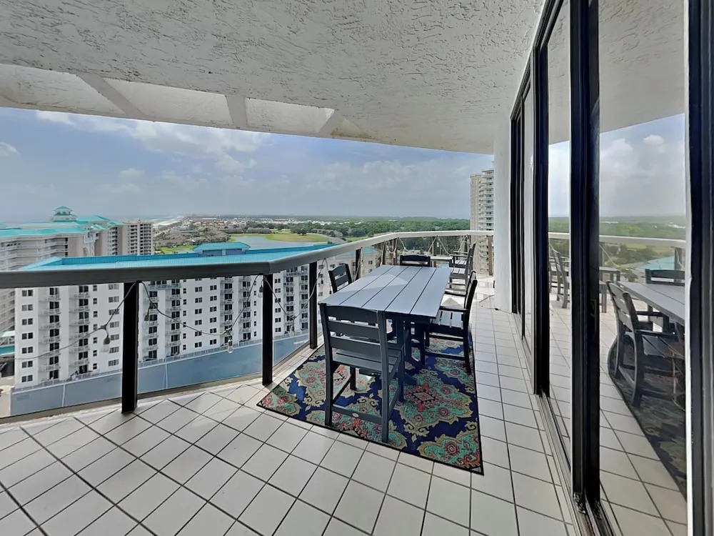Surfside Resort