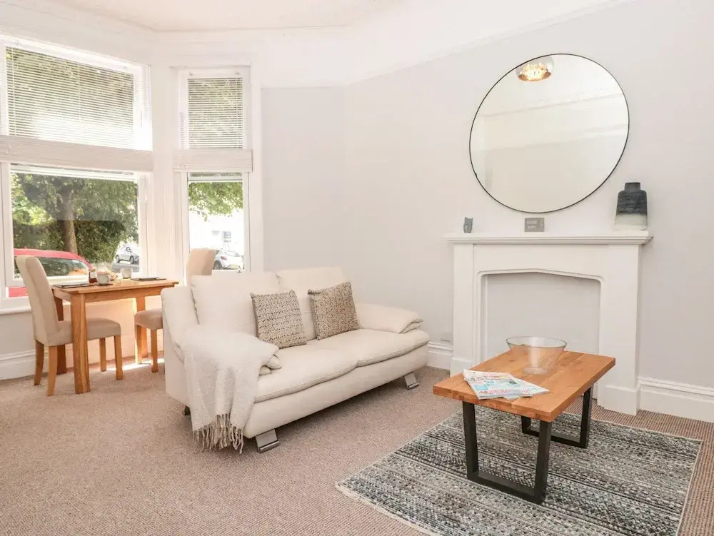 Flat 1 Byfield