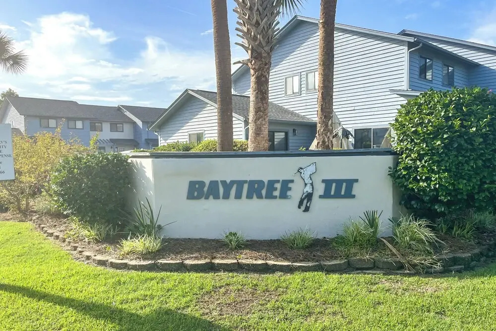 Warm Weather Escape! Golf & Relax in Little River
