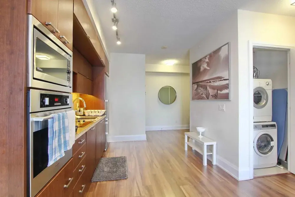 Pelicanstay in Harrison Garden Boulevard