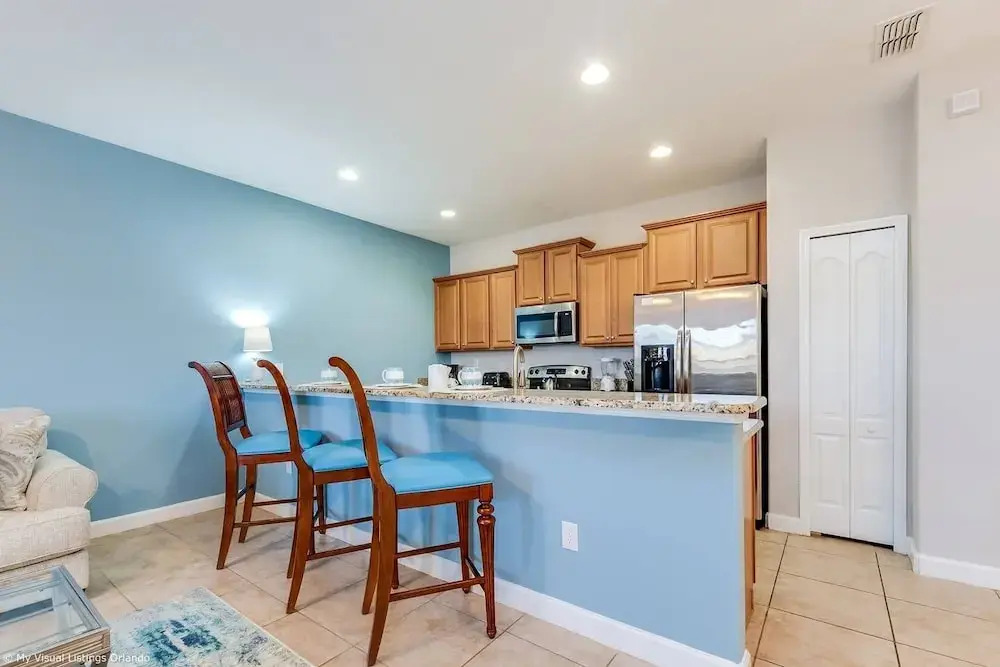 Posh and Spacious Lake View Home, Only Minutes From Disney 4bd/3ba #3pp857