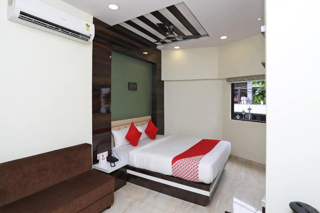 Super Hotel O ABIS INN Hotel Near Dhakuria Manipal Hospital