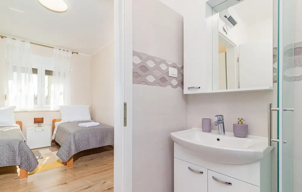 Awesome Apartment in Medulin With 3 Bedrooms and Wifi