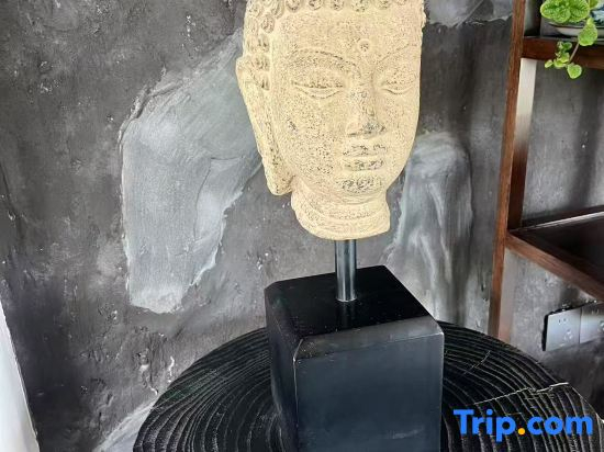Kashi Lin Yin courtyard homestay