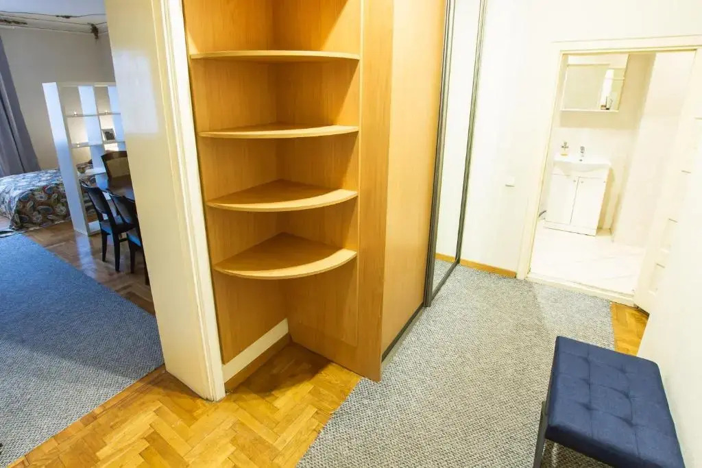 Spacious 2 Room Apart In A Historic Laisves Avenue