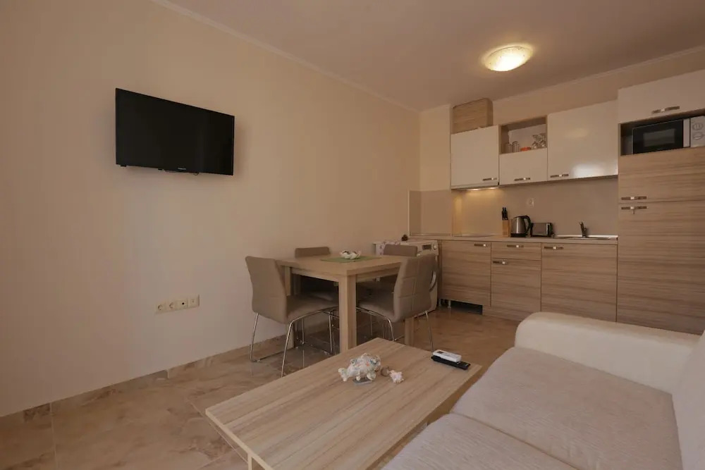 Venera & Anastasia Palace Apartments