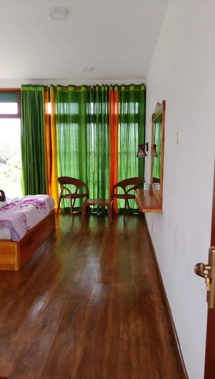Ella Rawana Den Hotel
