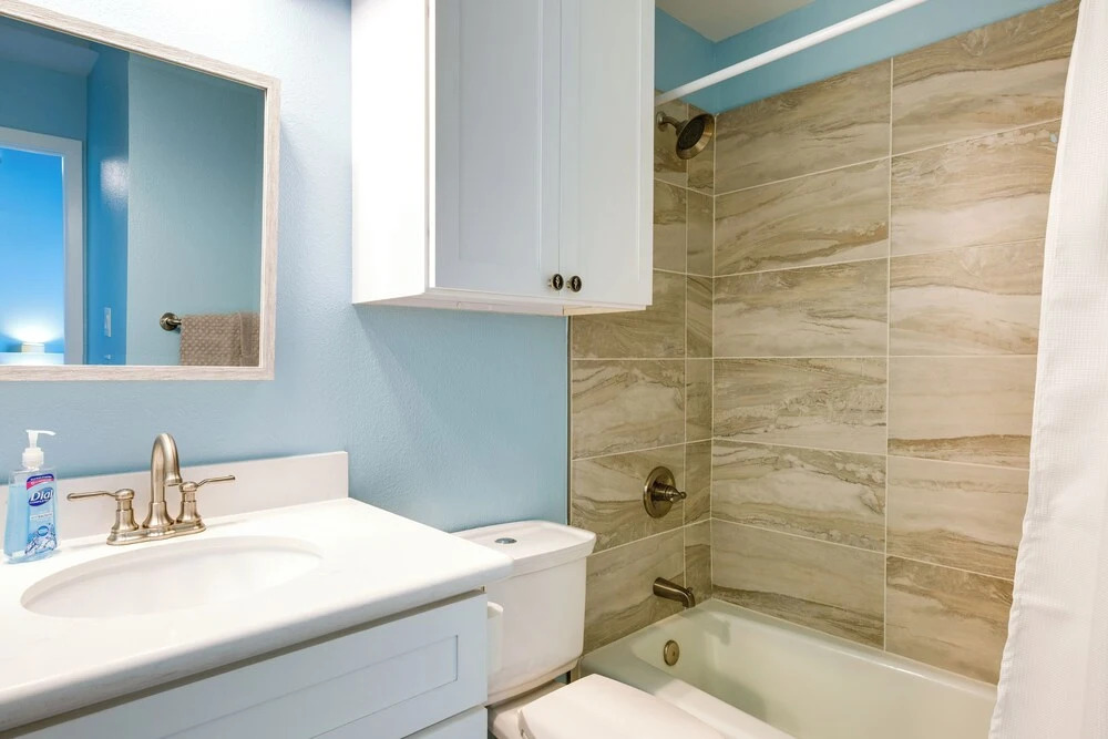 Waterfront Key Allegro Condo w/ Balcony & Pool
