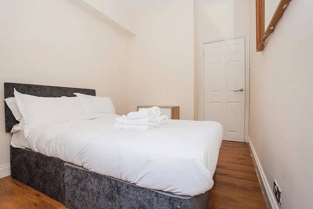 Central & Spacious 3 Bedroom Apartment