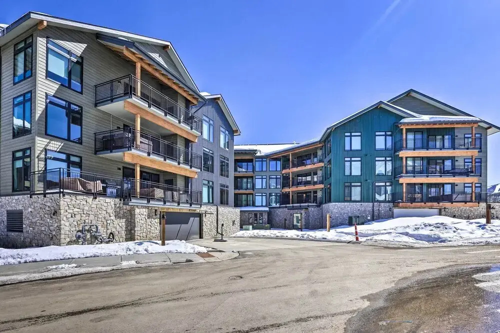 Modern Winter Park Condo w/ Community Hot Tub!
