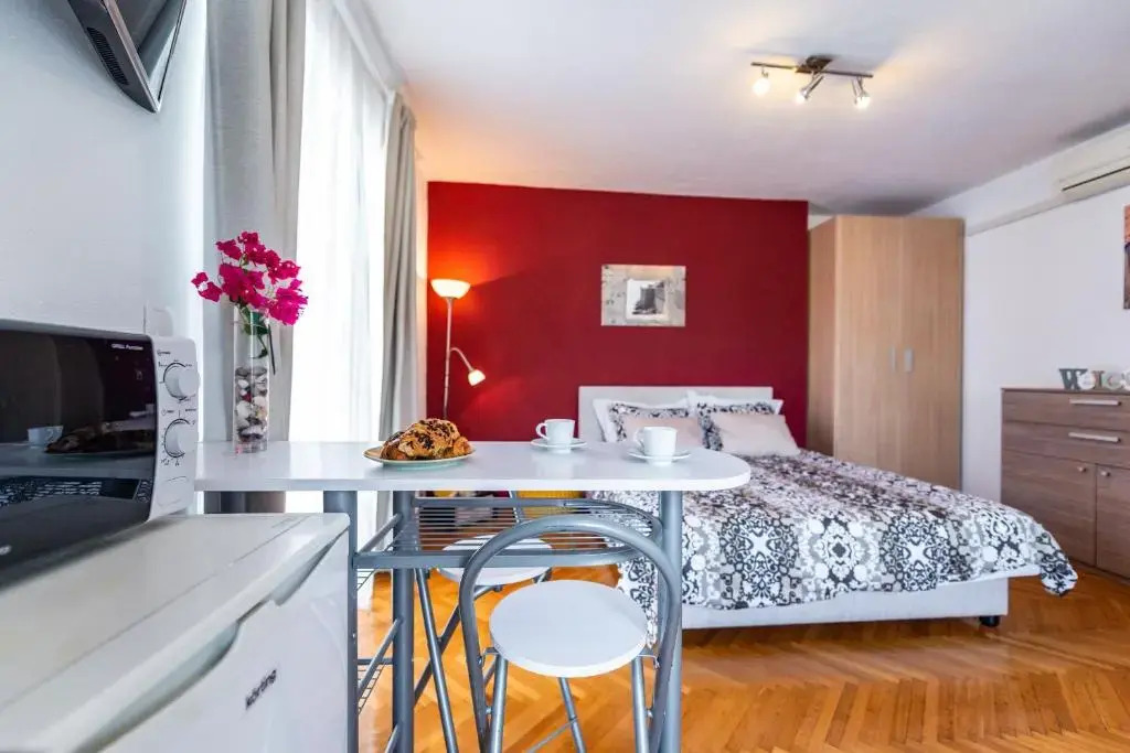 Apartments Marivo Lapad