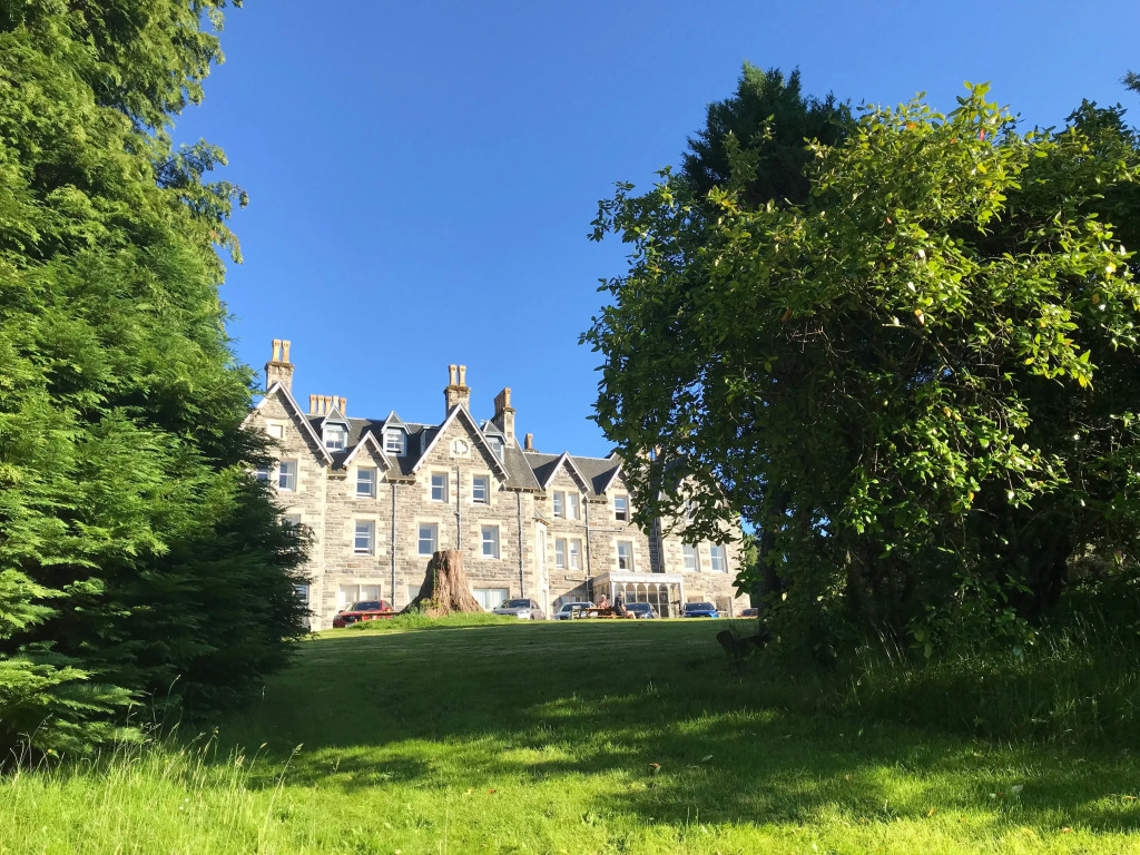 Ben Wyvis Hotel