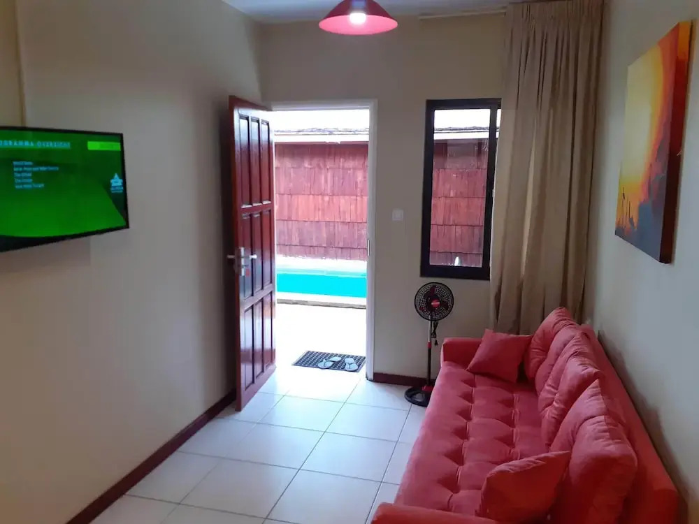 Max Garden and Pool