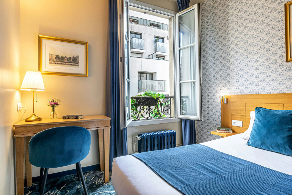 Hotel Romance Malesherbes by Patrick Hayat