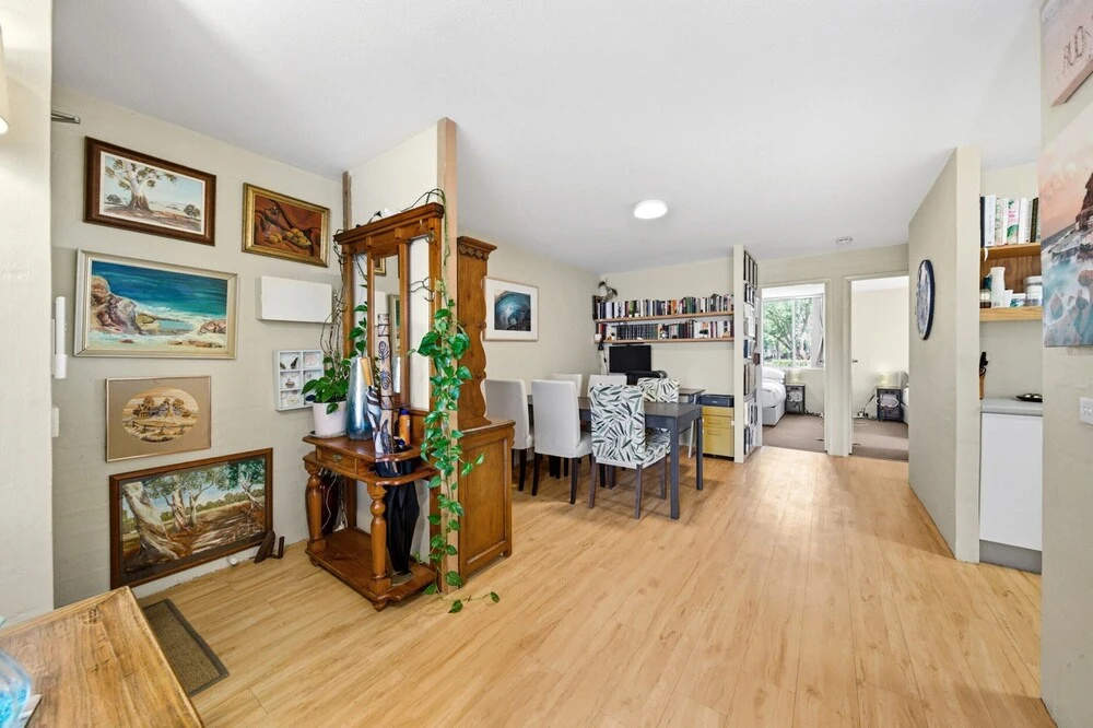 Airy & Arty 2-bed Old Kingston Foreshore