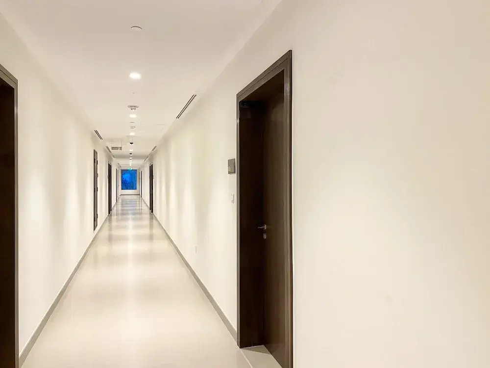 Marco Polo - Lofty Apt with Balcony Near Dubai Hills Mall