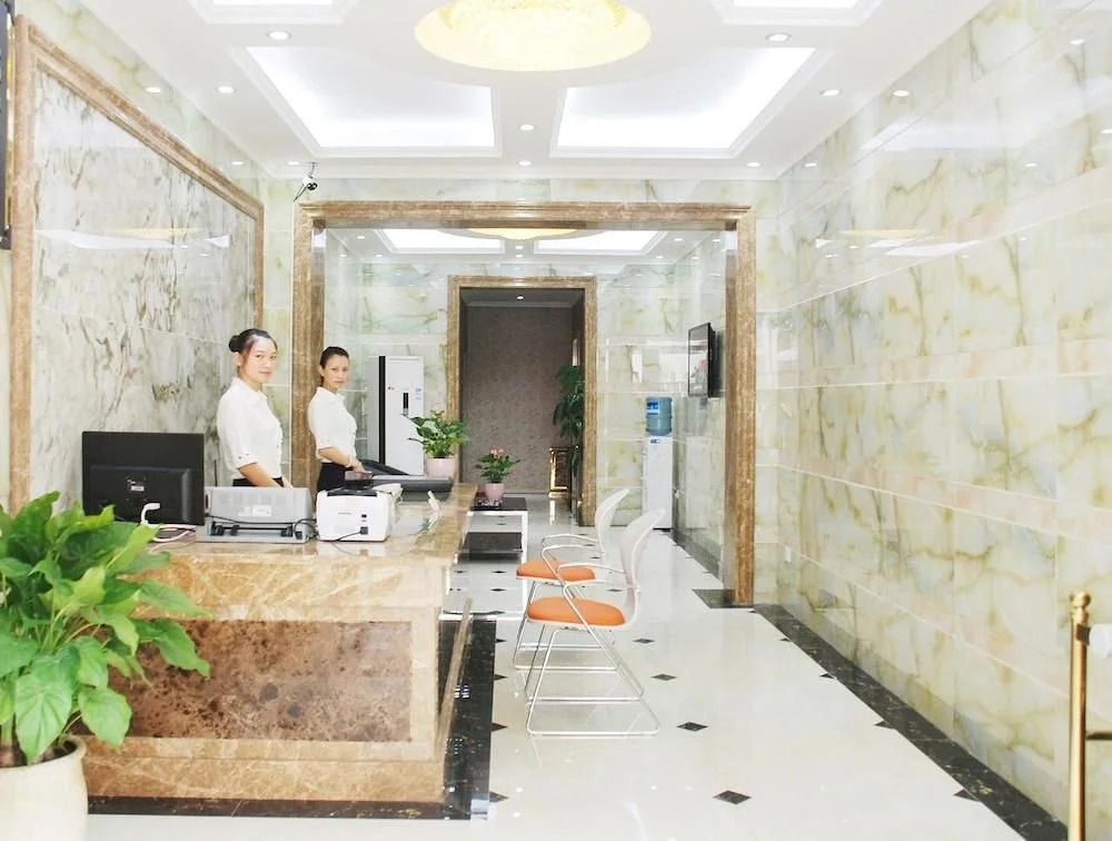 Chengdu Jingong Hotel