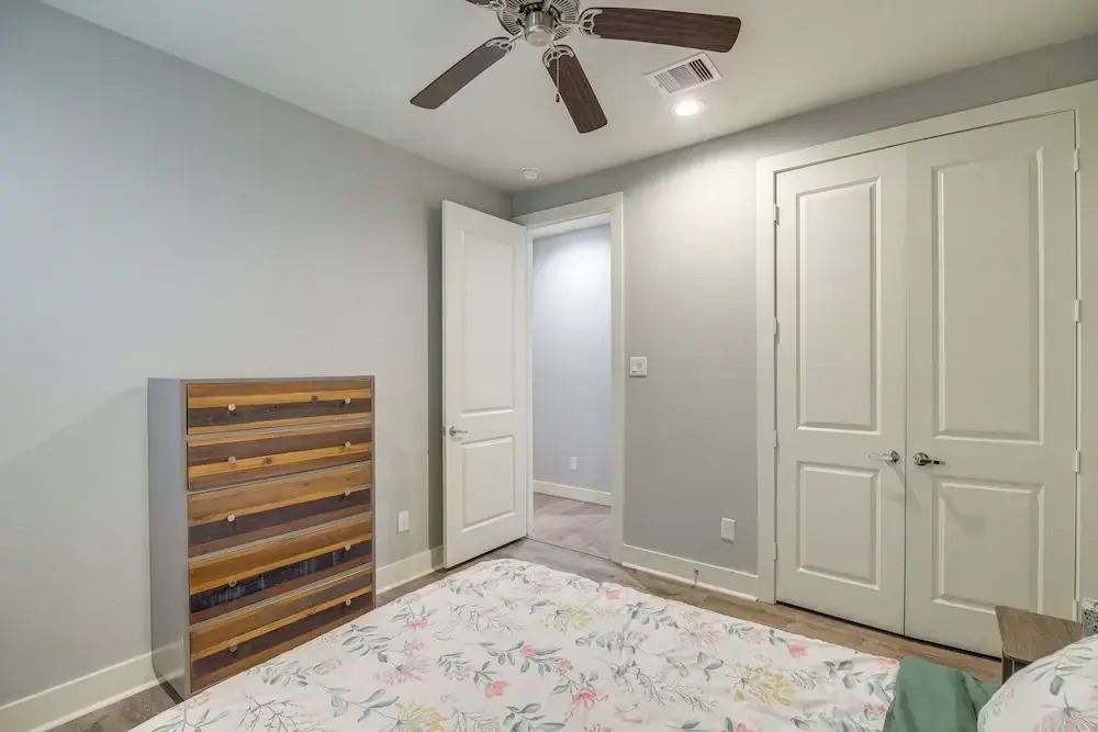 Central Condo: Near NRG Stadium & Houston Zoo!