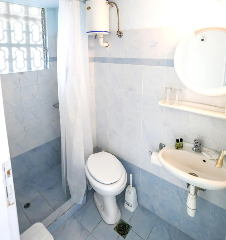 Hotel Karyatides