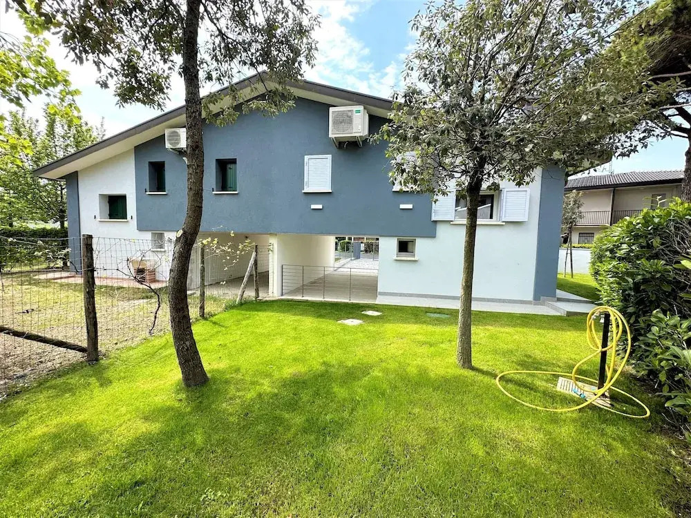 Quiet Villa With Private Garden and BBQ