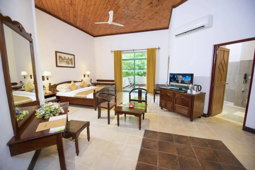 Mandara Rosen Yala, Kataragama